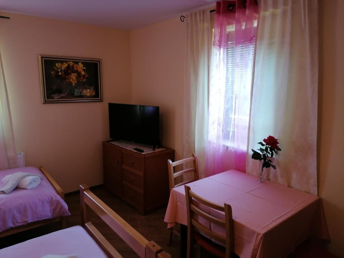 House Izvor Otel Jezerce Dış mekan fotoğraf